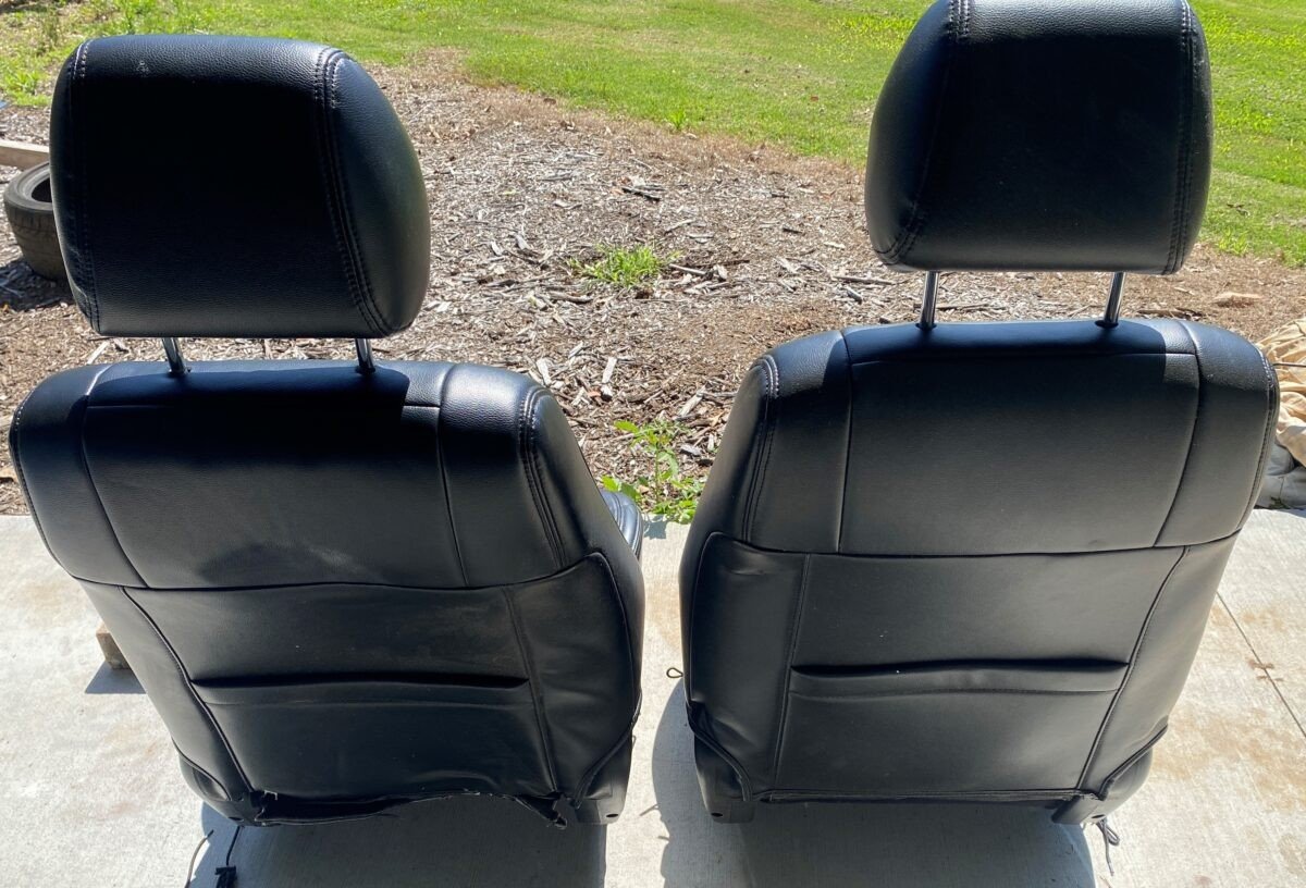 Toyota Altezza / Lexus IS200/300 Front and Rear Seats Black With Covers ...